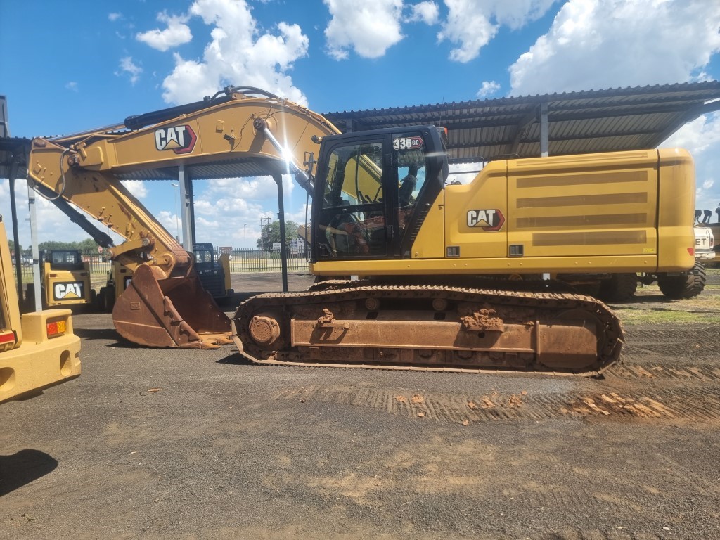 CATERPILLAR 336GC EXCAVATOR