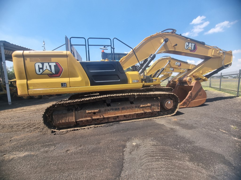 CATERPILLAR 336GC EXCAVATOR