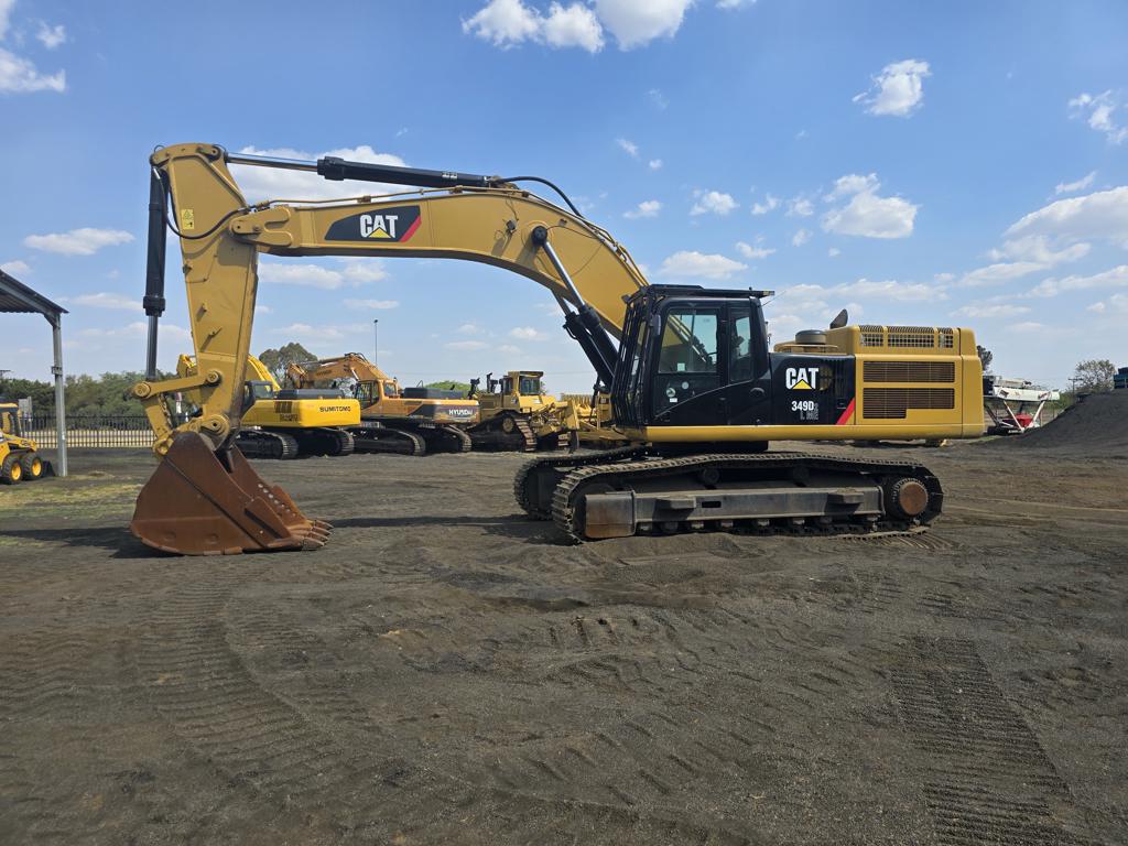 CATERPILLAR 349D2L EXCAVATOR