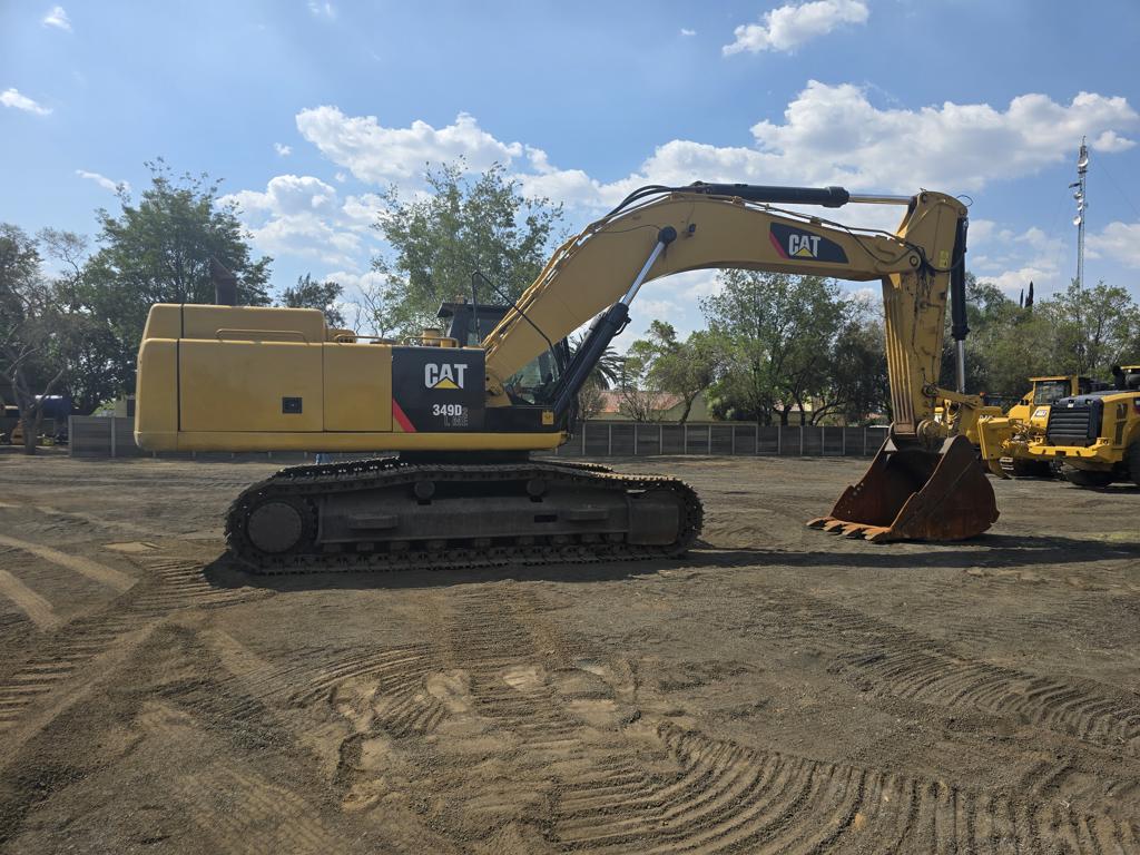CATERPILLAR 349D2L EXCAVATOR