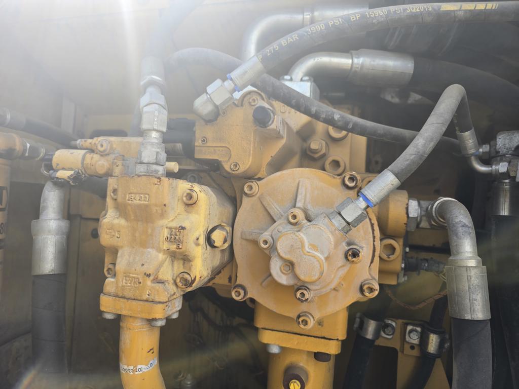 CATERPILLAR 349D2L EXCAVATOR