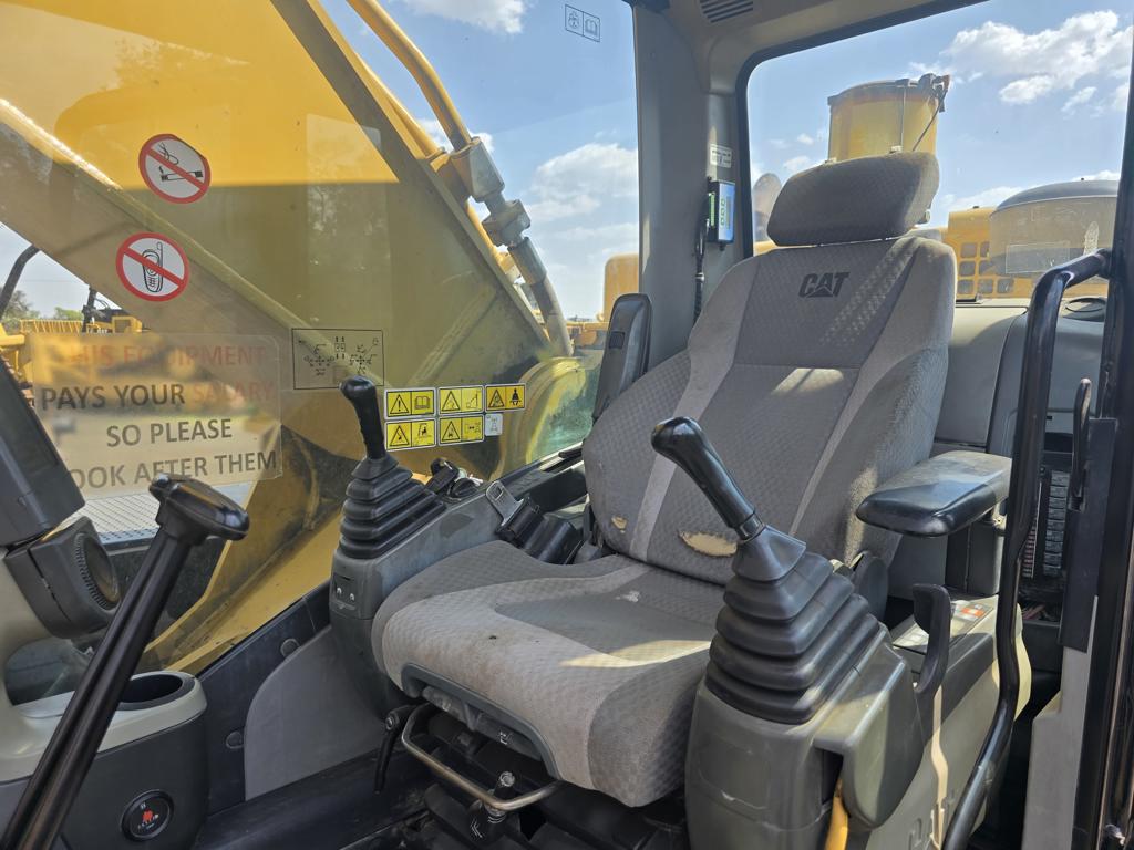 CATERPILLAR 349D2L EXCAVATOR