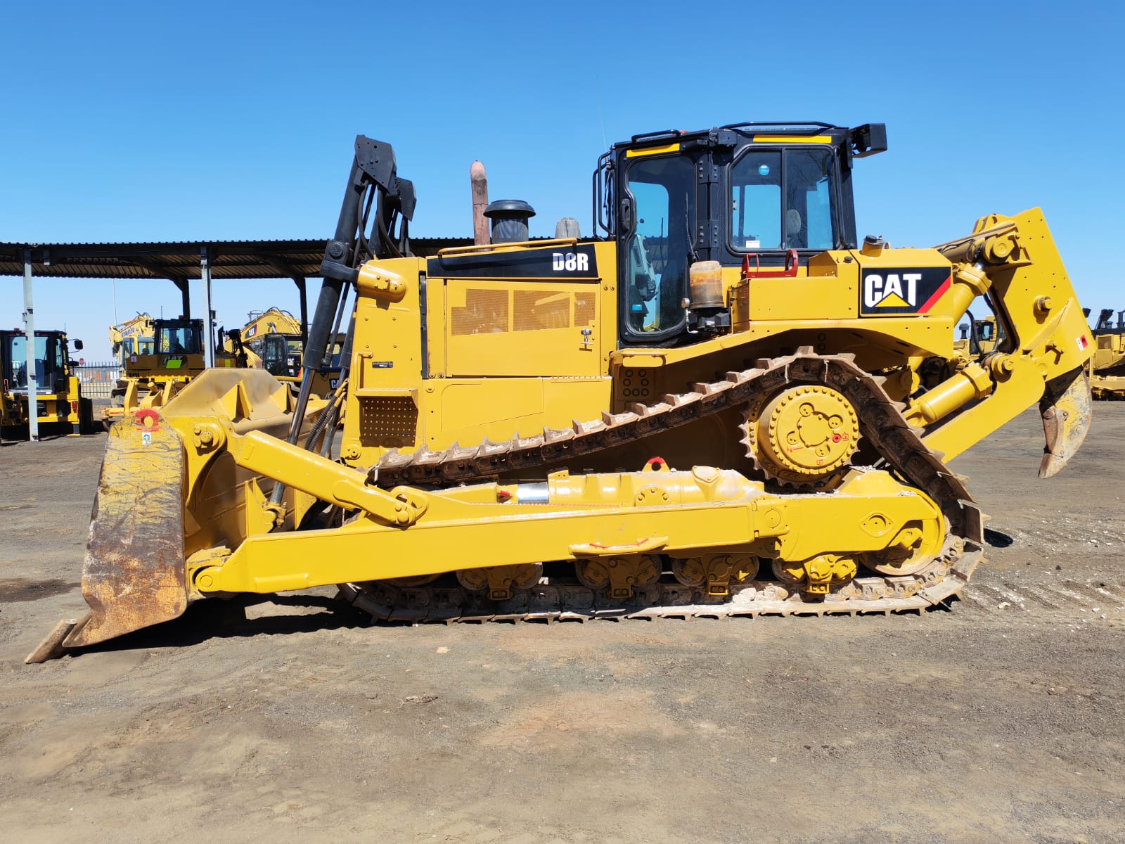 CATERPILLAR D8R DOZER