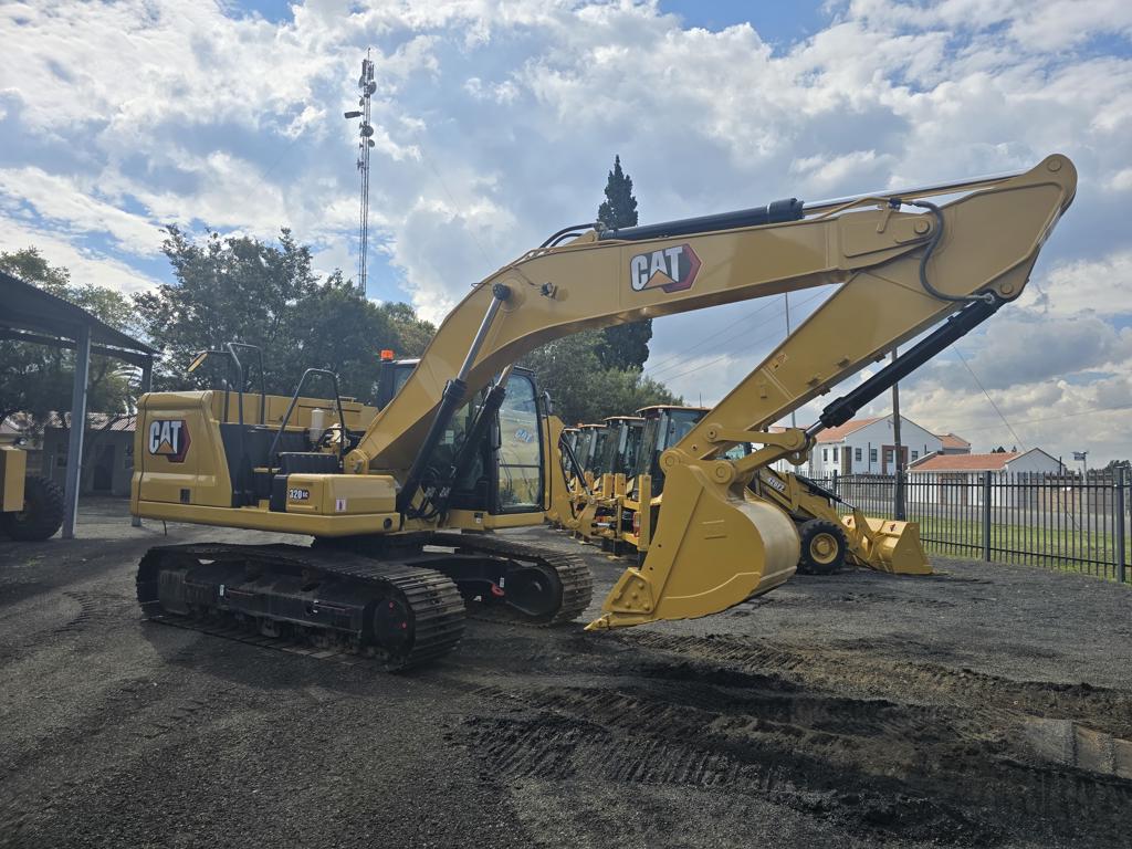 CATERPILLAR 320GC EXCVATOR