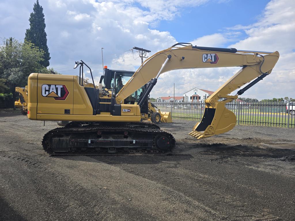CATERPILLAR 320GC EXCVATOR