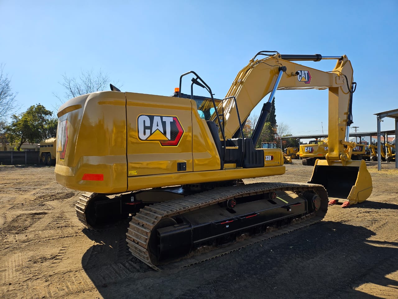 CATERPILLAR 330 EXCAVATOR