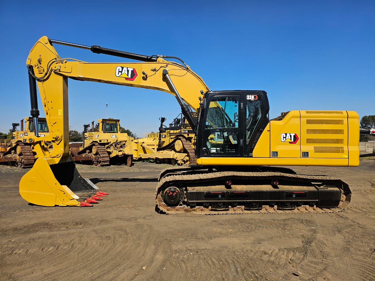 CATERPILLAR 330 EXCAVATOR