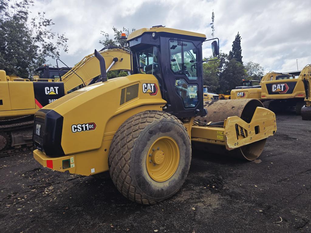 CATERPILLAR CS11GC ROLLER