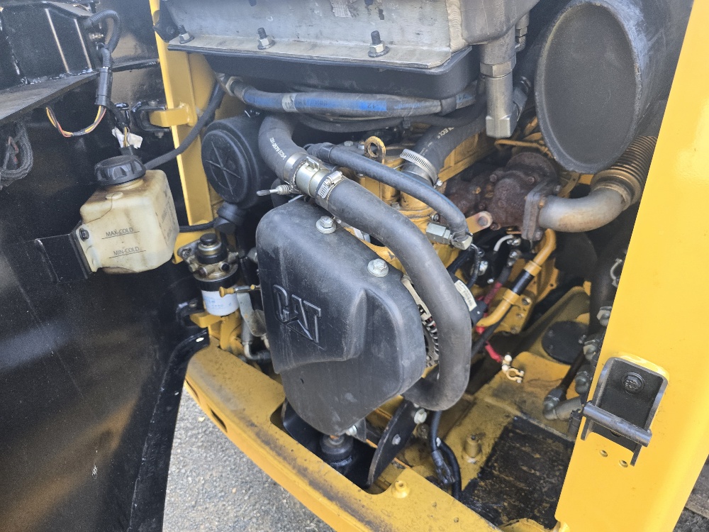 CATERPILLAR 226B3 SKIDSTEER