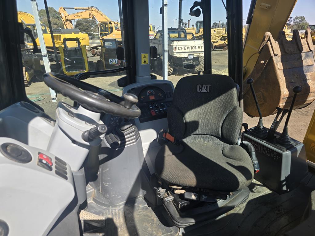 CATERPILLAR 426F2 TLB