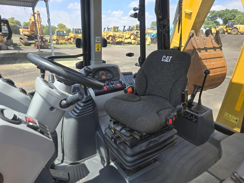 CATERPILLAR 426 TLB